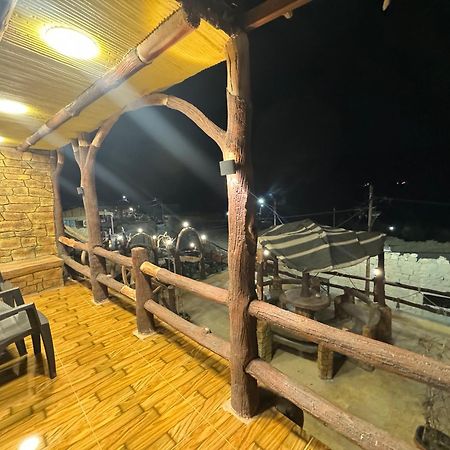 Dana Gate Lodge Bagian luar foto