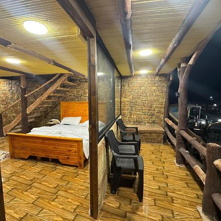 Dana Gate Lodge Bagian luar foto