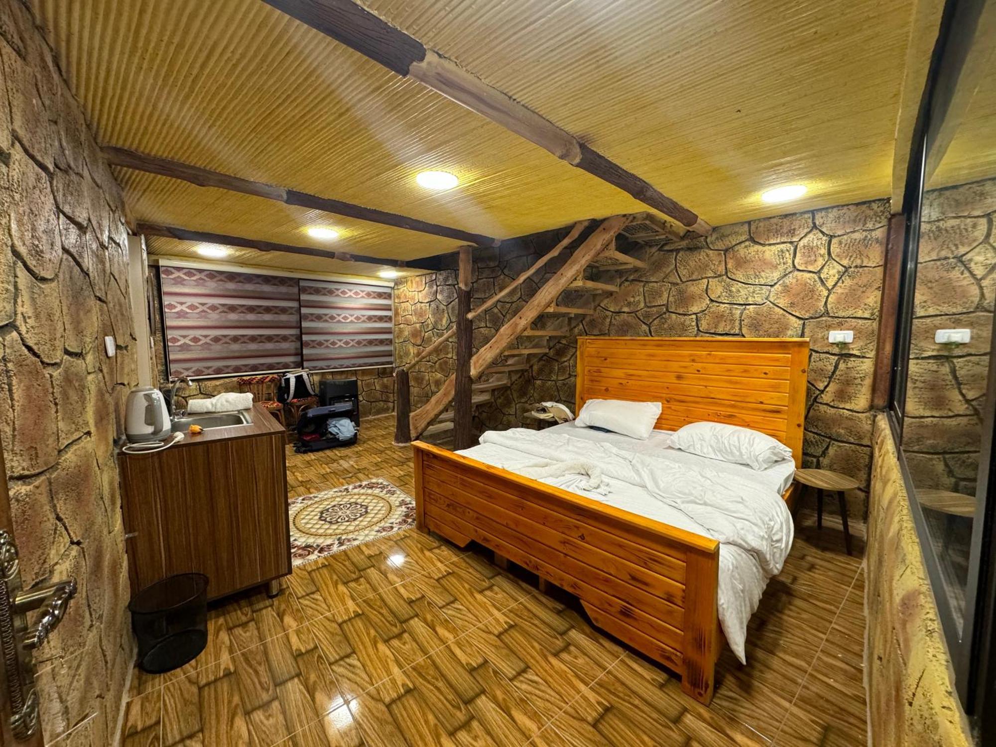 Dana Gate Lodge Bagian luar foto