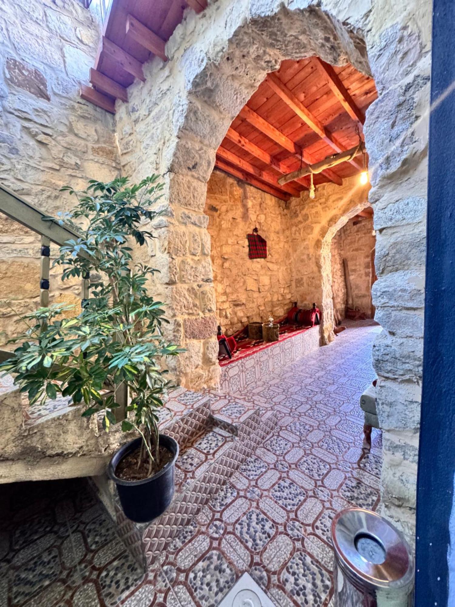 Dana Gate Lodge Bagian luar foto